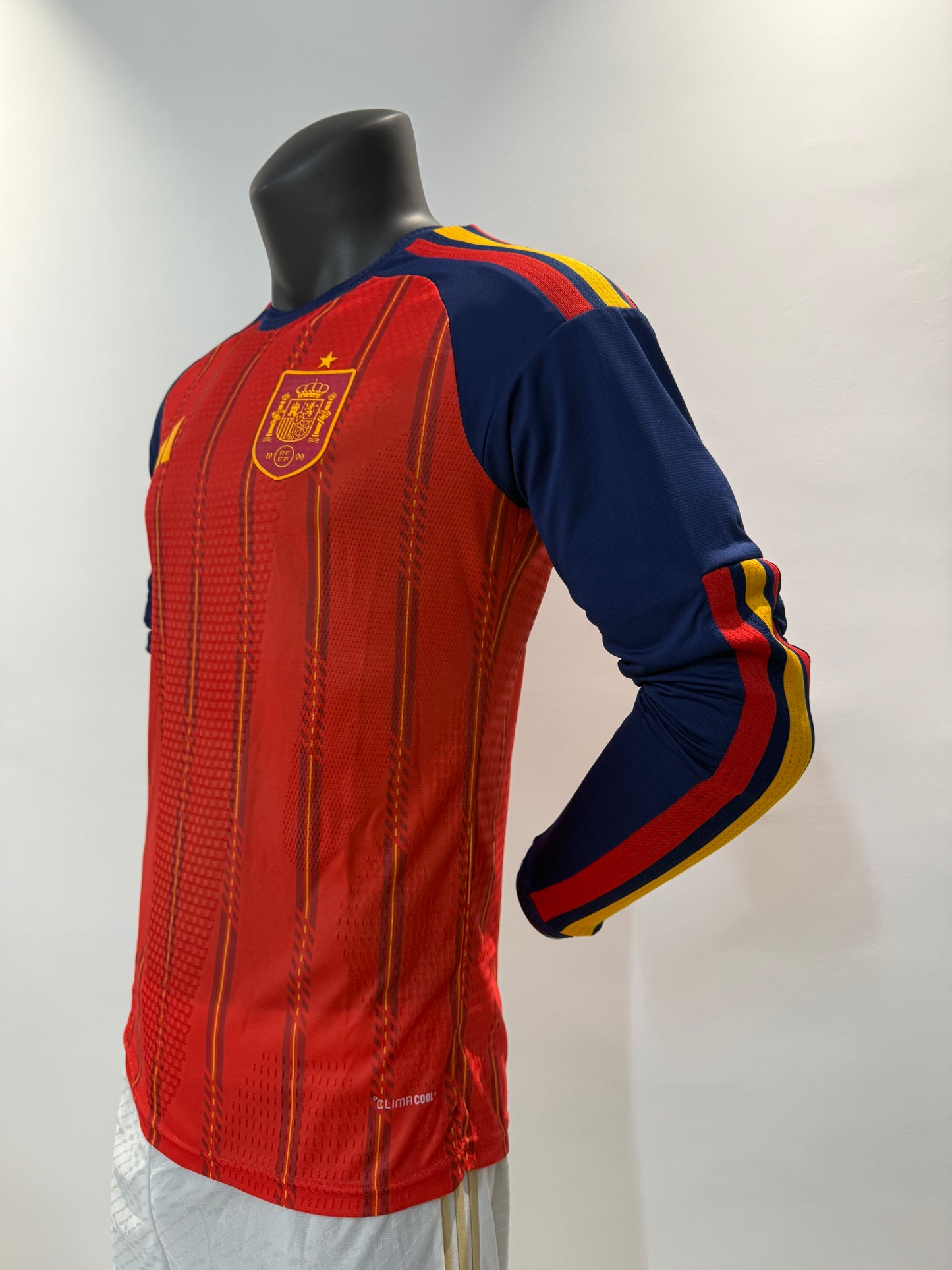 SPAIN LONG SLEEVE HOME 2026 PLAYERS VERSION