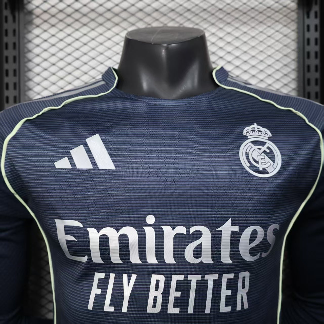 REAL MADRID LONG SLEEVE AWAY 25/26 PLAYERS VERSION