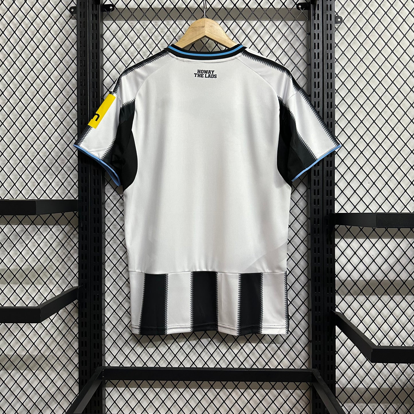 NEWCASTLE HOME 25/26 FAN VERSION